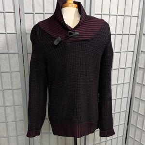 H&M Men's Textured Turtleneck Sweater in Black and Burgundy